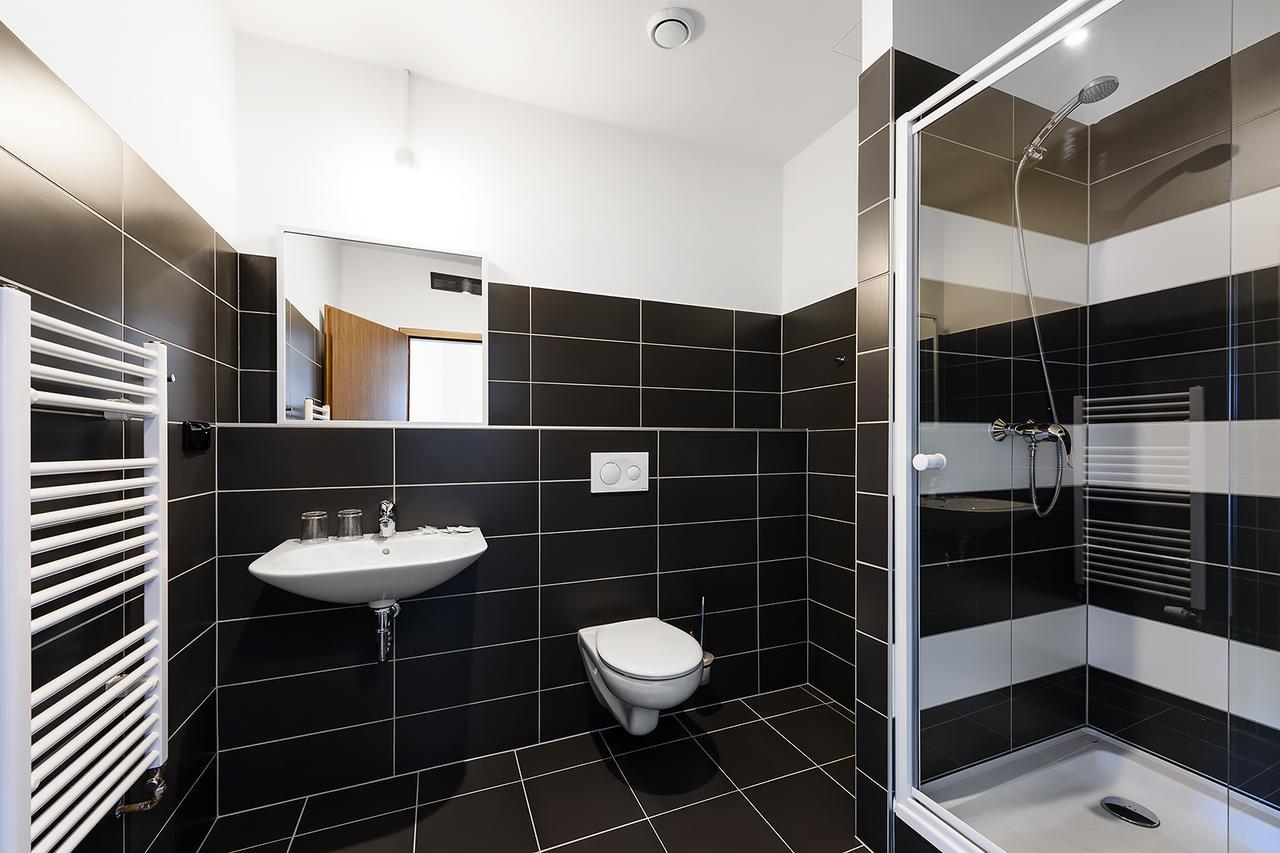 Hotel Alex Beroun  Buitenkant foto